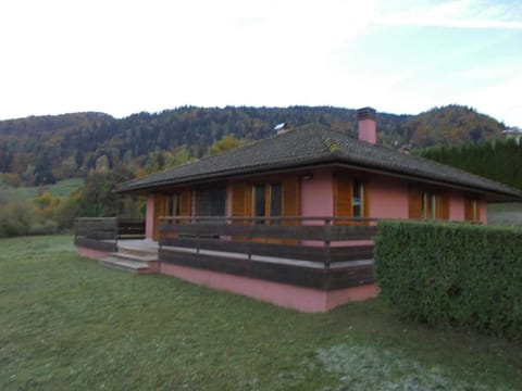 La Mosa - Villa ai Prati di Cavedago, nel comprensorio del parco Adamello-Brenta House in Trentino-South Tyrol