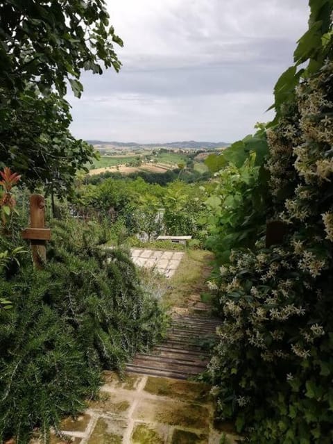 Ex Falegnameria con giardino a 100 Mt Sferisterio Condominio in Macerata