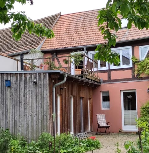 Property building, Balcony/Terrace