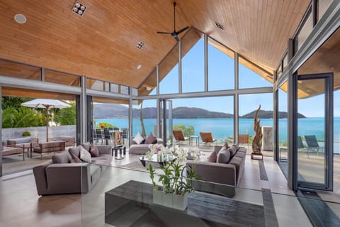 Living room, Sea view