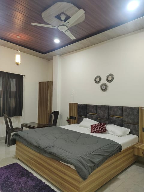 Banarasiya Homestay close to Banaras railway station Location de vacances in Varanasi