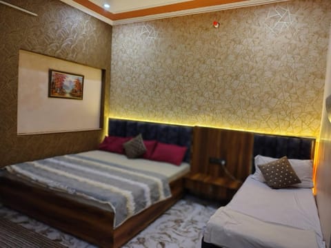 Banarasiya Homestay close to Banaras railway station Vacation rental in Varanasi