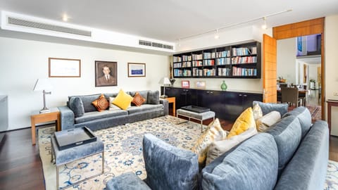 Library, Living room, Seating area