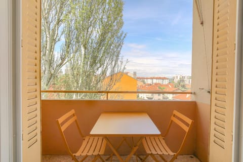 Design et Convivial avec parking gratuit Apartment in Villeurbanne