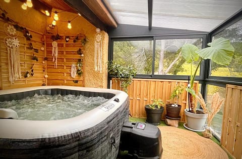 Patio, Natural landscape, Winter, Hot Tub, Autumn, Garden view