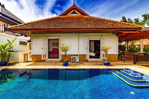 Property building, Swimming pool