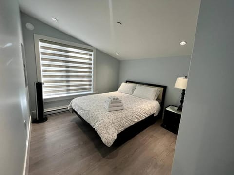 Entire Brand new 3 bed 2 bath Guesthouse House in Vancouver