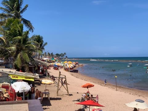 Casa Completa com piscina, 800m da praia de Jauá House in Camaçari