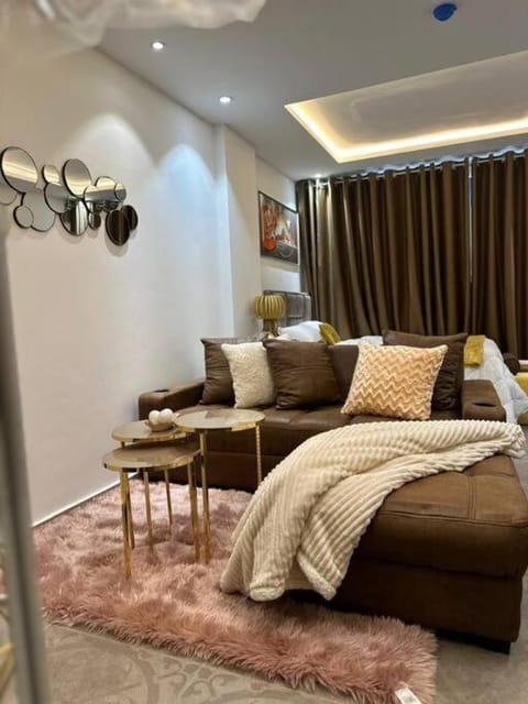 Luxury & Peaceful Apartment in Cantonments Condo in Accra