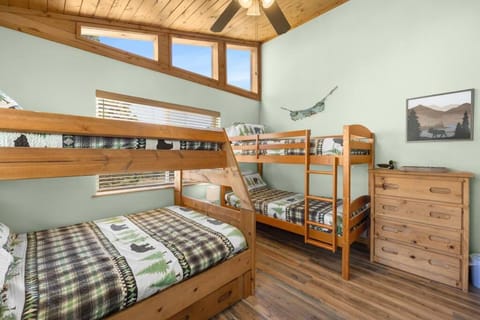 Lookout Lodge - Private Hot Tub - Panoramic Views House in Park County