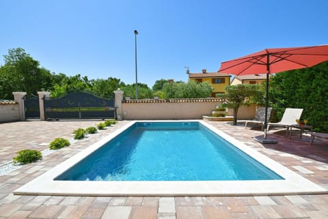 Ferienhaus mit Privatpool für 6 Personen ca 130 qm in Kosinožići, Poreč, Istrien Istrische Riviera House in Poreč