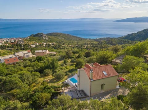 Ferienhaus in Veliko Brdo mit Privatem Pool House in Makarska