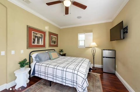 The Black and White Suite at Torrey Highlands Wohnung in Rancho Penasquitos