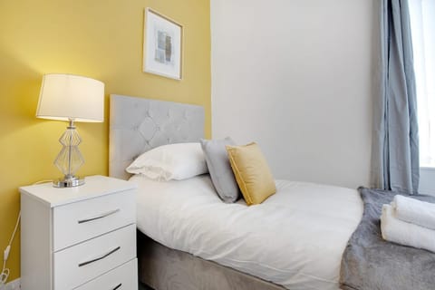 Elegantly 2-Bedroom in Ashington, Sleeps 3 Haus in Ashington