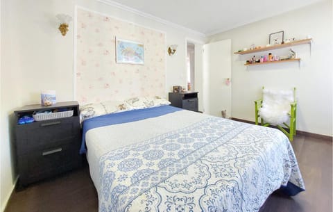 3 Bedroom Cozy Apartment In Gandia Condo in Gandia