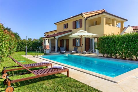Ferienhaus mit Privatpool für 10 Personen ca 200 qm in Banjole, Istrien Istrische Riviera House in Banjole
