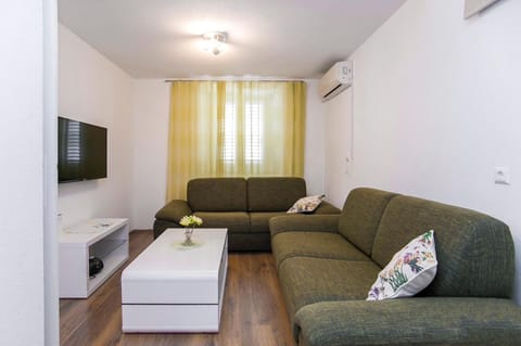 Holiday House Lapis House in Dubrovnik-Neretva County