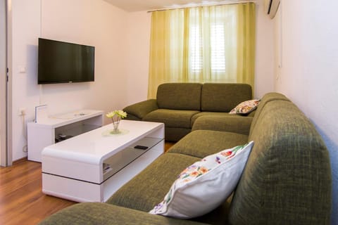 Holiday House Lapis House in Dubrovnik-Neretva County