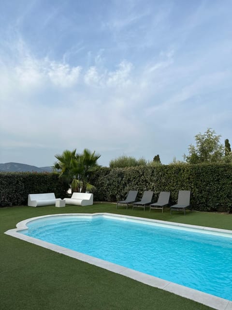 Villa golfe de saint tropez Villa in Cogolin