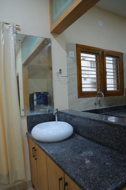 Padma Homes Stay- Luxury Service Apartment 1BHK & 2BHK & 3BHK Hotel in Tirupati