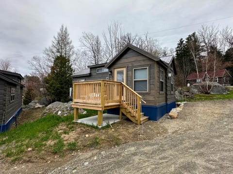 BMV7 Tiny Home village near Bretton Woods Chalet in Twin Mountain