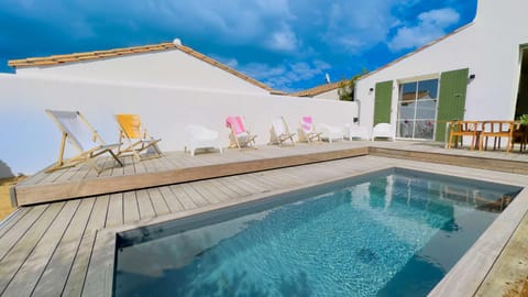 Villa de luxe avec piscine au centre de La Couarde Villa in La Couarde-sur-Mer