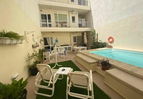 The Valley Maisonette with private pool in M'scala Condo in Marsaskala