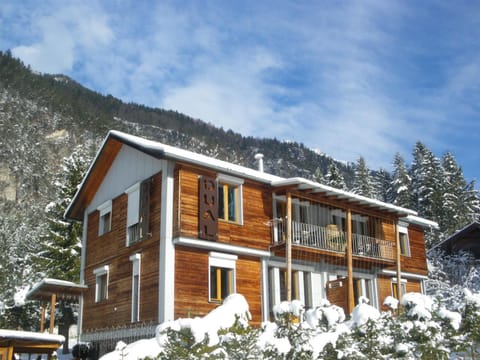 Facade/entrance, Winter