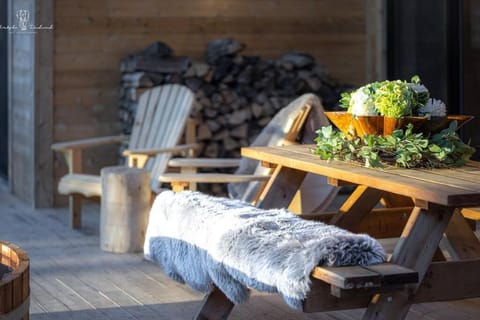 Chalet Alpinot, Spa, Luxe & Nature Chalet in La Malbaie