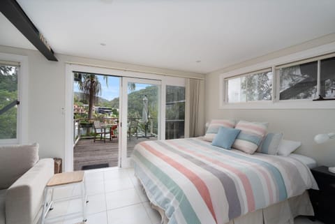 Gull Cottage by Beach Stays Casa in Pittwater Council