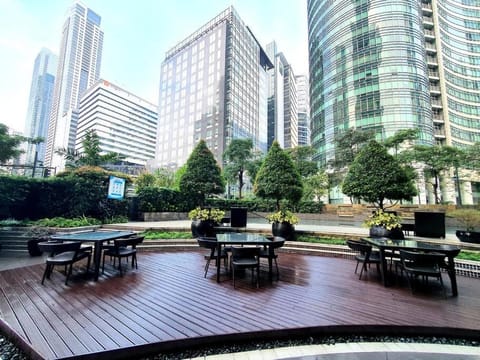 Avant in BGC - Homey 1BR with City View Apartment in Makati
