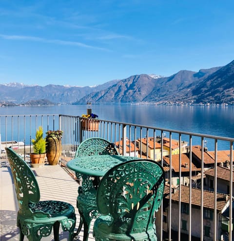 Balcony/Terrace, On site, Lake view