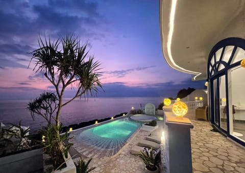 Night, Natural landscape, View (from property/room), Balcony/Terrace, Pool view, Sea view, Swimming pool, Sunset, sunbed