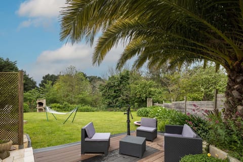 Seating area, Garden view