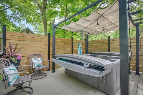 Pet-Friendly Cincinnati Retreat with Hot Tub House in Cincinnati