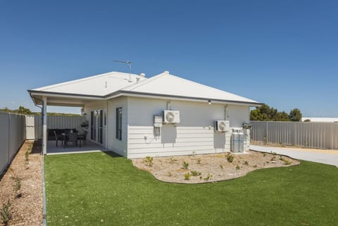 Park View - Great family holiday house Pet Friendly House in Lancelin