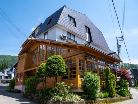 Property building, Spring, Neighbourhood, Street view