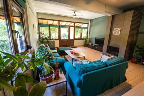 Living room, Garden view