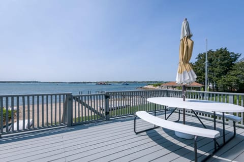 5 Bryant Road Bourne Sunset Cottage Casa in Buzzards Bay