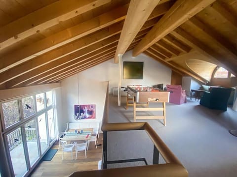 TV and multimedia, Living room, Seating area, Bedroom