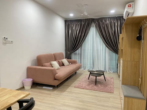 Meow’s Cozy Place Condo in Kuching