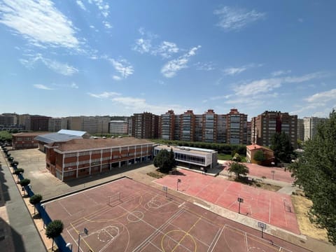 Agradable Apartamento en el Centro de Burgos parking incluido ATUAIRE Apartment in Burgos