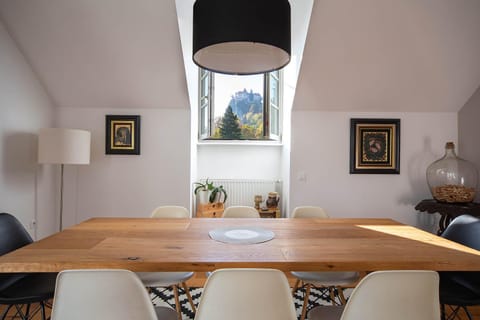 Dining area, Lake view