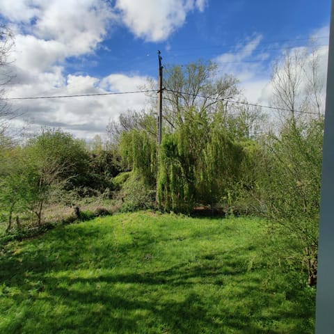 Tipi Apache des monteaux Chalet in Gennes-Val-de-Loire