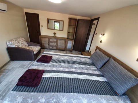 Стаи за гости Елеганс Hotel in Veliko Tarnovo Province, Bulgaria