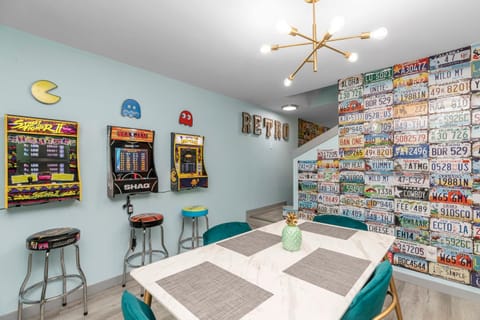 Retro Town - Home Arcade, Grill, & 3mi to Beach! House in Wright