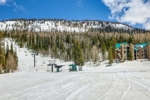 Brian Head Vacation Rental with On-Site Ski Lift! Apartment in Brian Head