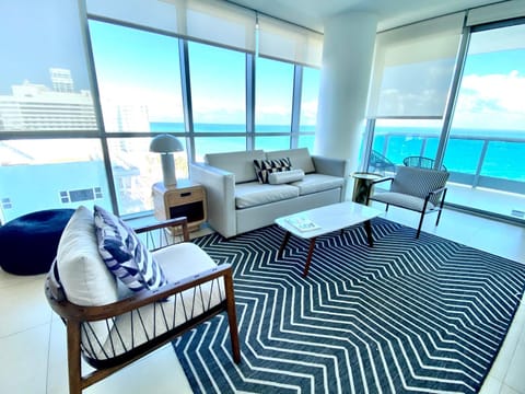 Monte Carlo by Miami Ambassadors Condominio in Miami Beach