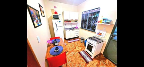 Kitchen or kitchenette, Communal kitchen, kitchen