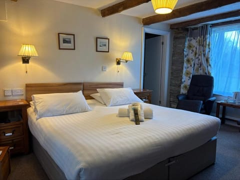 Trehellas House Hotel & Courthouse restaurant Country House in England